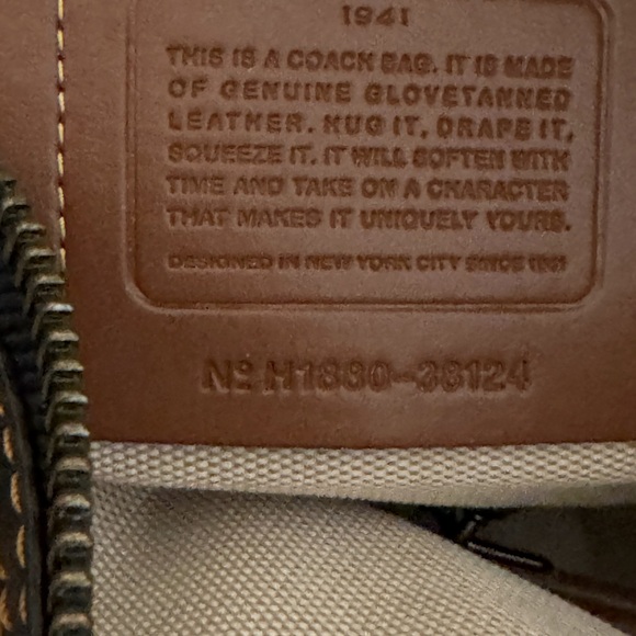 Coach 1941 Rogue 31 Genuine Glovetanned  Pebble Leather 38124 Black - Picture 6 of 11